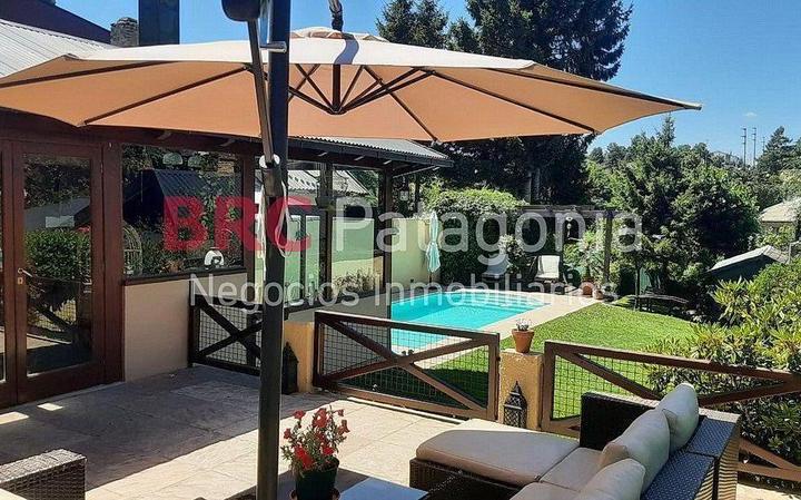 Casa · 200m² · 4 Ambientes · 1 Cochera