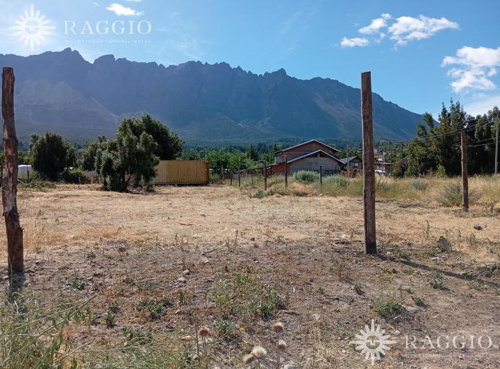 Terreno · 1078m²