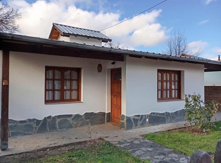 Casa · 74m² · 3 Ambientes · 1 Cochera