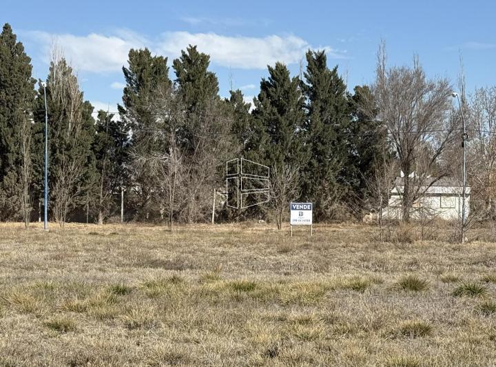 Terreno · 387m²