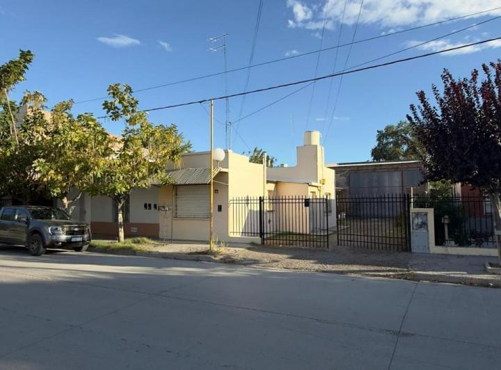 Casa · 150m² · 2 Ambientes