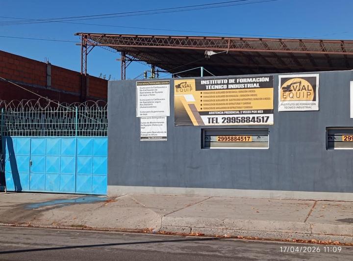 Bodega-Galpón · 310m² · 4 Ambientes