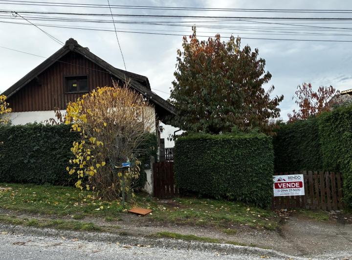 Casa · 323m² · 2 Dormitorios · 1 Cochera