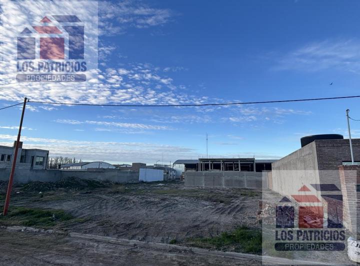 Terreno · 450m²