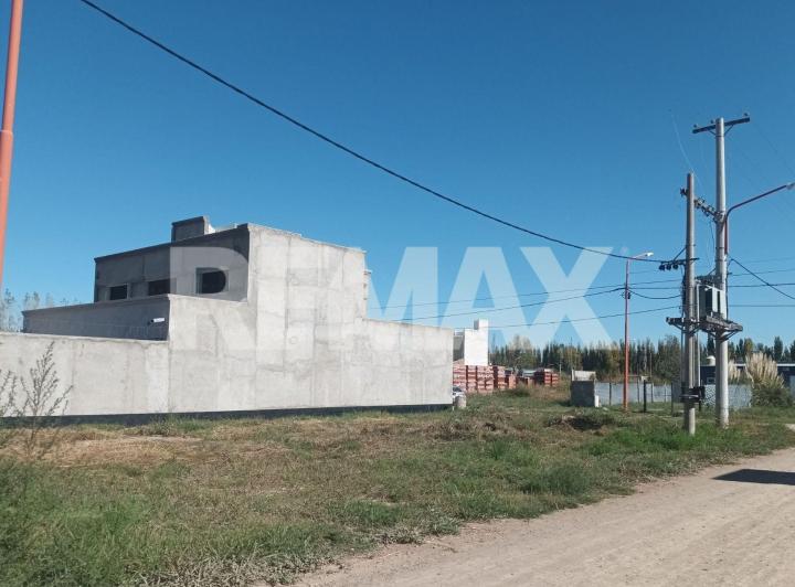 Terreno · 292m²