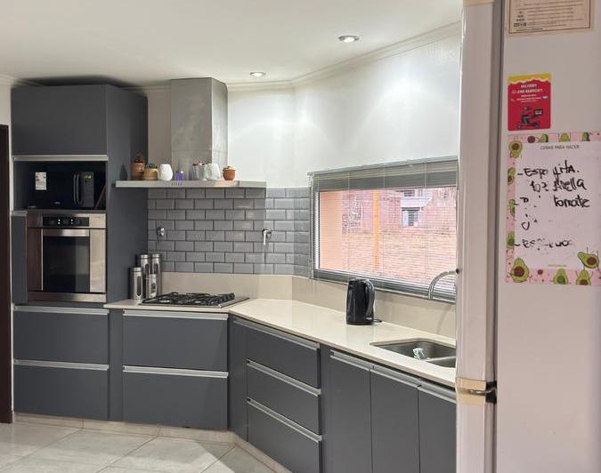 Casa · 126m² · 4 Ambientes · 1 Cochera