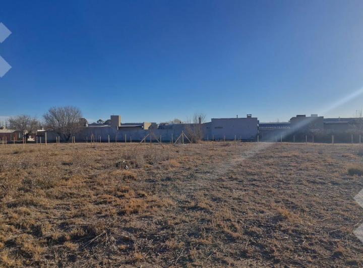 Terreno · 483m²