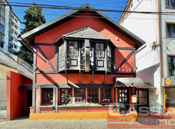 Local comercial · 220m² · 7 Ambientes