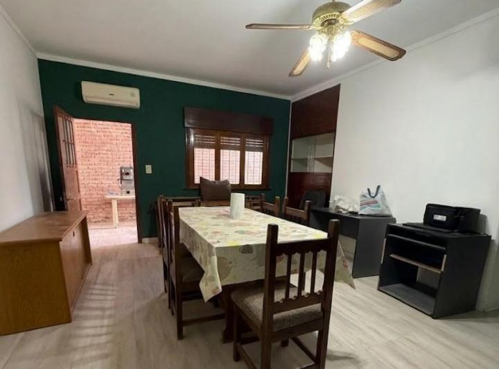 Casa · 150m² · 2 Dormitorios · 1 Cochera