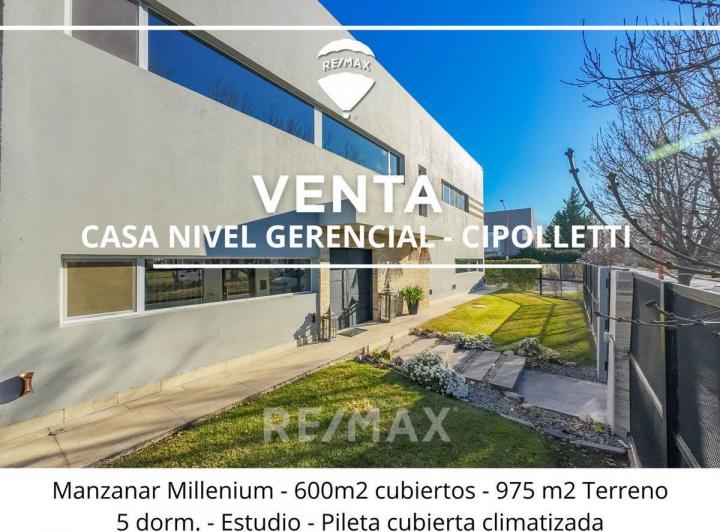 Casa · 600m² · 8 Ambientes · 4 Cocheras