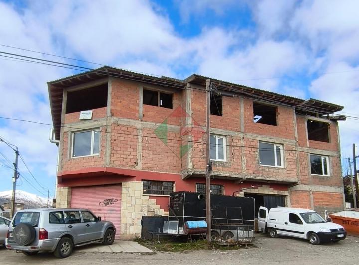 Edificio · 601m²