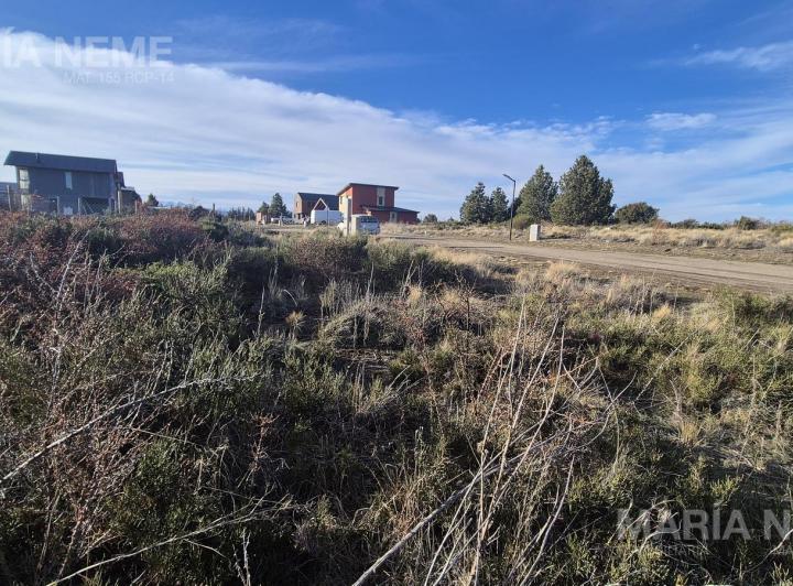 Terreno · 600m²