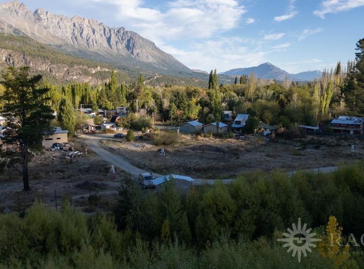 Terreno · 300m²