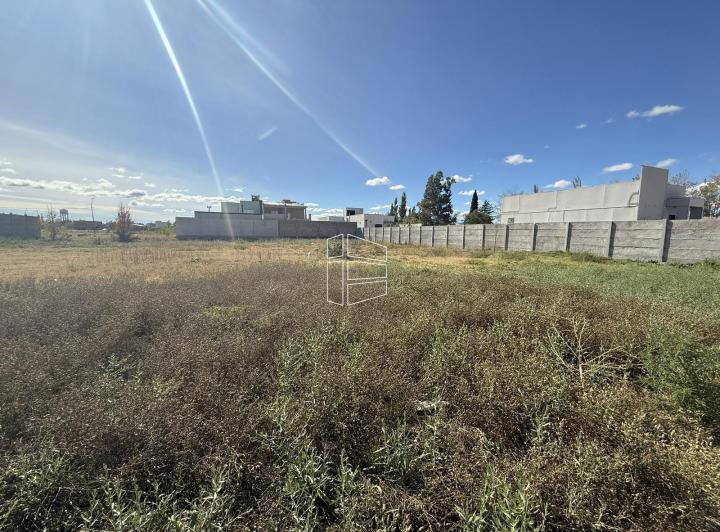 Terreno · 449m²