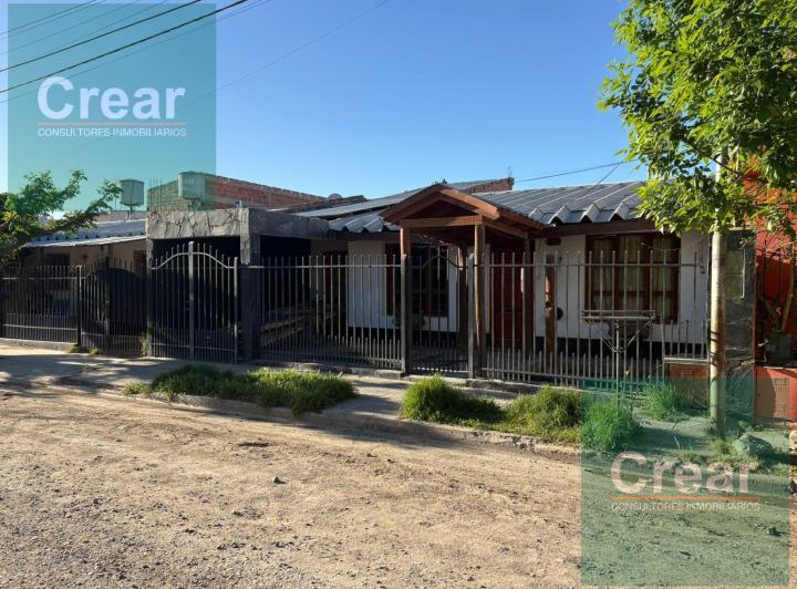 Casa · 230m² · 5 Ambientes · 1 Cochera