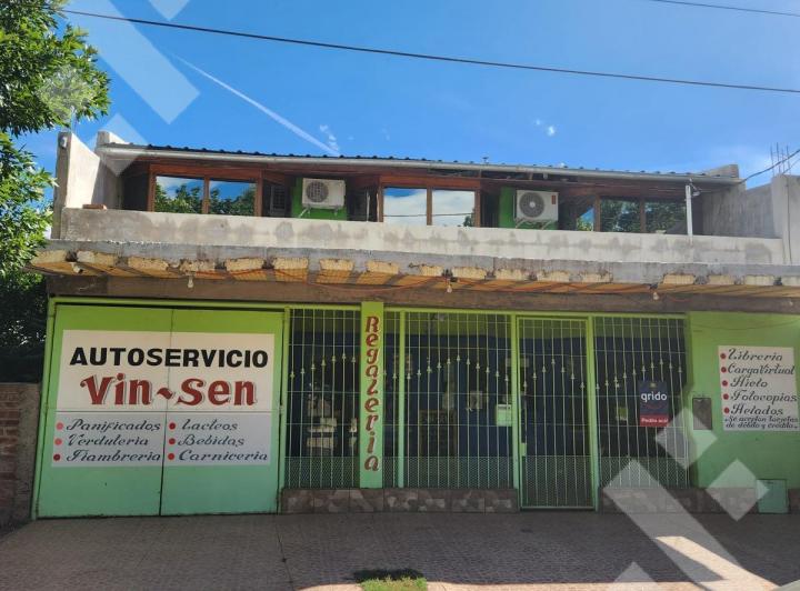 Casa · 300m² · 8 Ambientes
