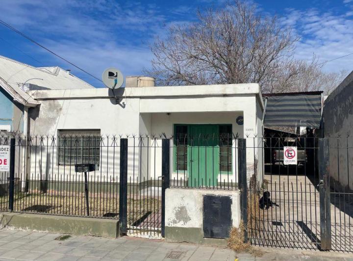 Casa · 140m² · 4 Ambientes · 1 Cochera
