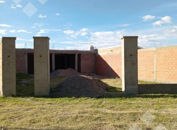 Terreno · 84m²