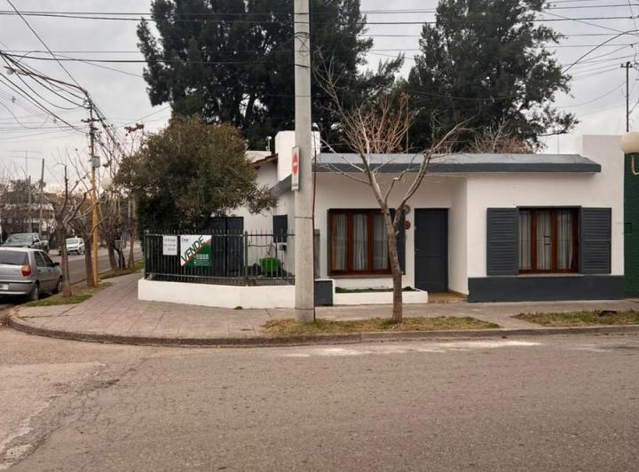 Casa · 3 Ambientes · 1 Cochera