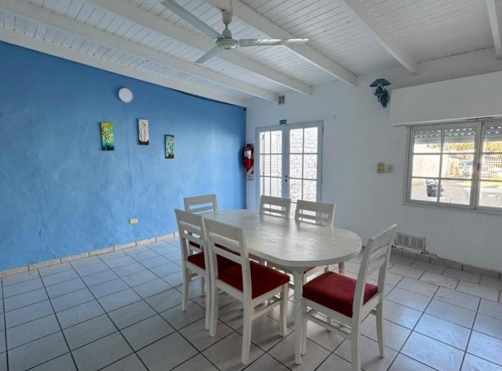 Casa · 80m² · 4 Ambientes · 1 Cochera
