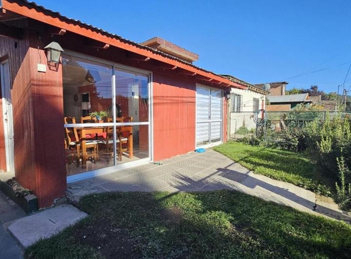 Casa · 96m² · 4 Ambientes · 2 Cocheras