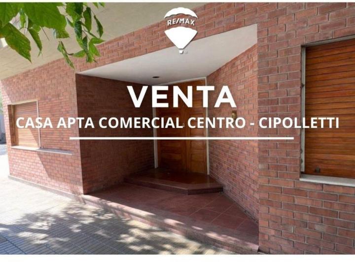 Casa · 308m² · 8 Ambientes · 2 Cocheras