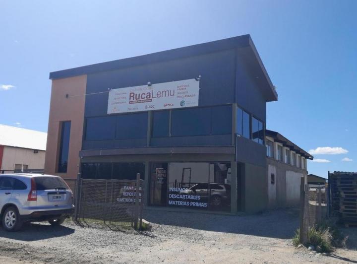 Bodega-Galpón · 369m²