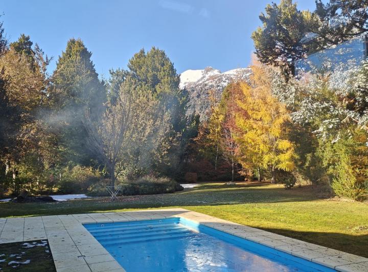 Casa · 421m² · 5 Ambientes · 2 Cocheras
