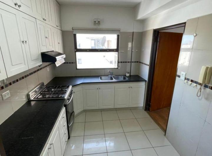 Departamento · 130m² · 6 Ambientes · 1 Cochera