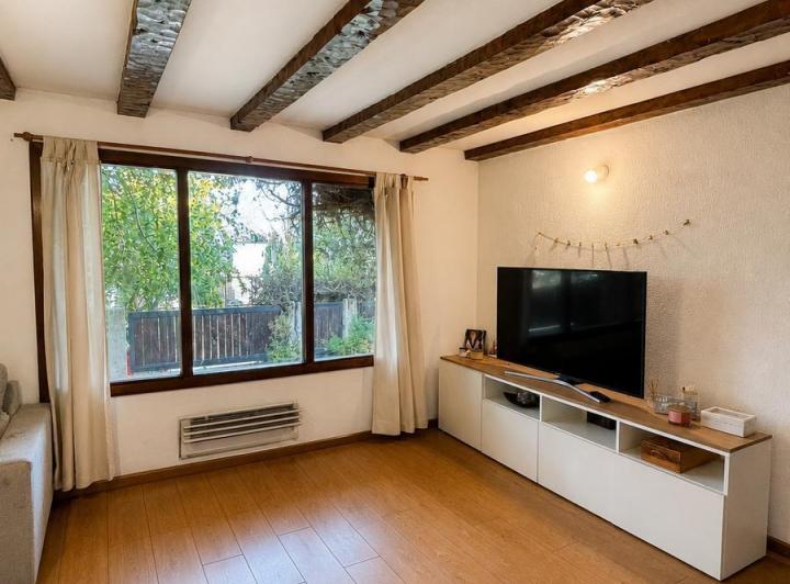 Casa · 200m² · 5 Ambientes · 2 Cocheras