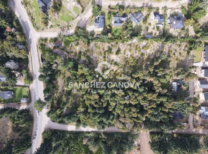 Terreno · 939m²