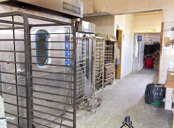 Local comercial · 219m² · 4 Ambientes