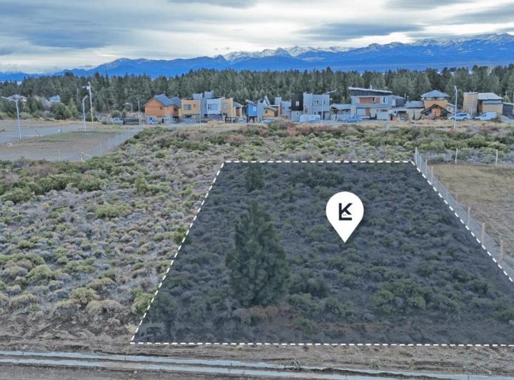 Terreno · 822m²