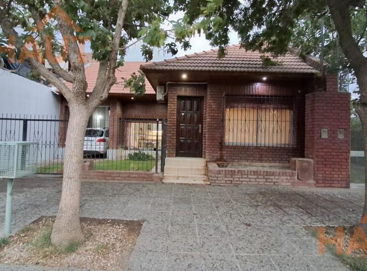 Casa · 120m² · 3 Dormitorios · 1 Cochera