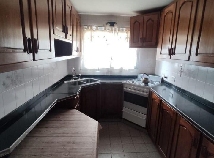 Departamento · 72m² · 4 Ambientes · 1 Cochera
