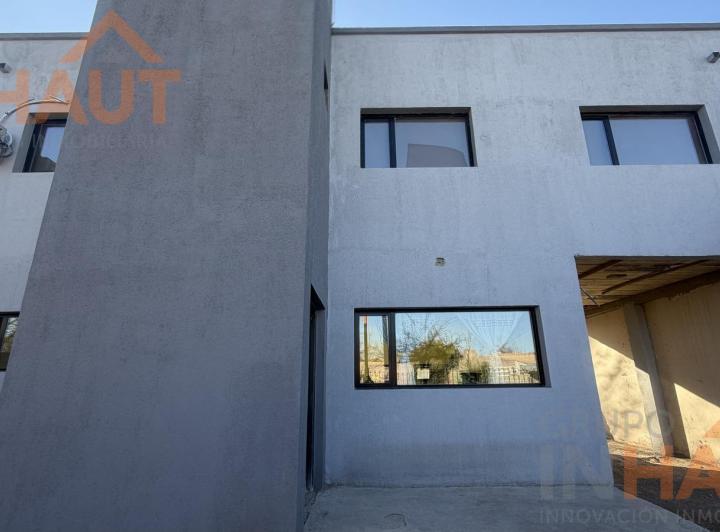 Casa · 265m² · 4 Ambientes · 1 Cochera