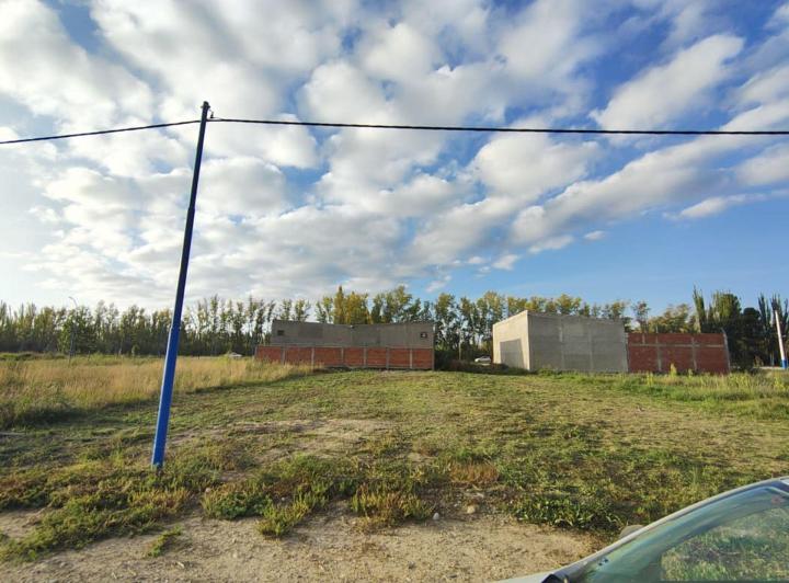 Terreno · 326m²