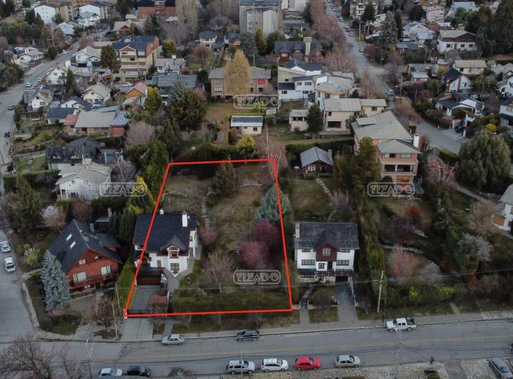 Terreno · 776m²