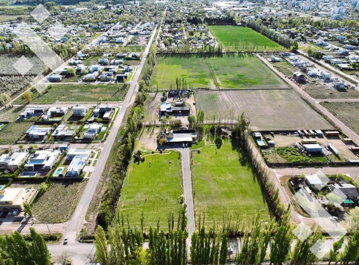 Terreno · 600m²