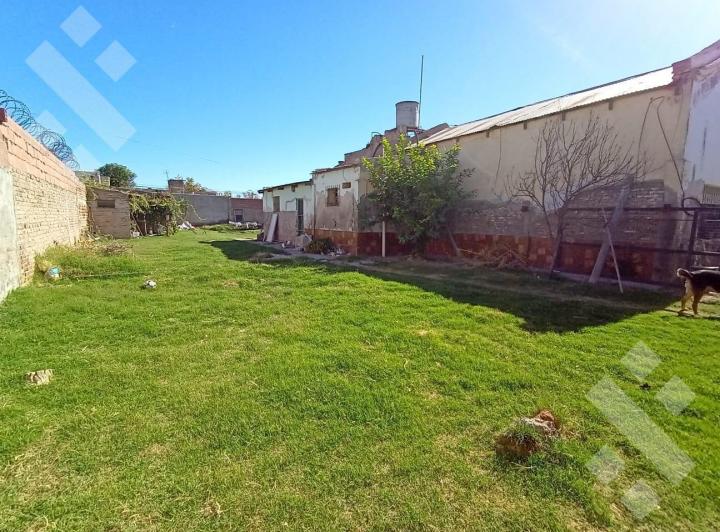 Terreno · 216m²