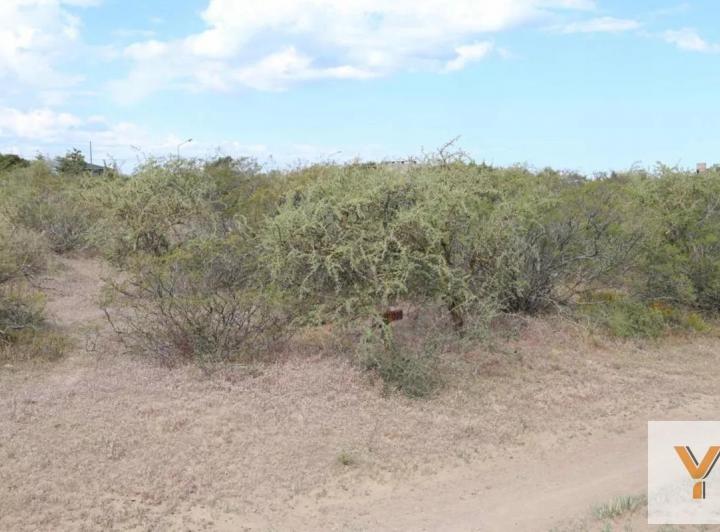 Terreno · 848m²