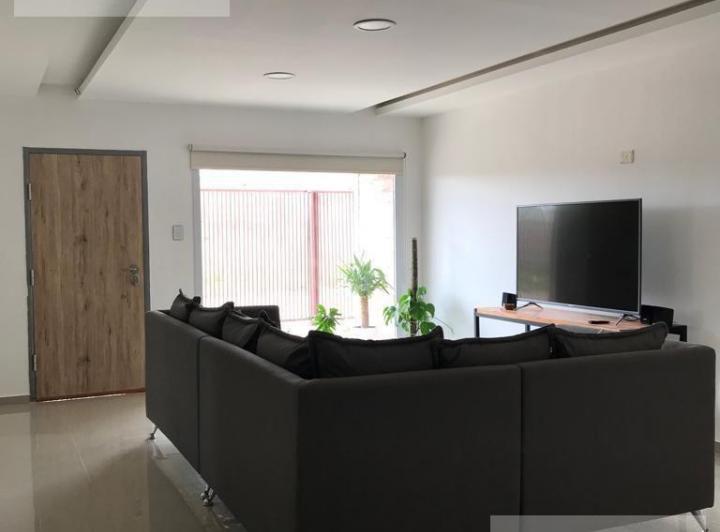 Casa · 175m² · 6 Ambientes · 1 Cochera