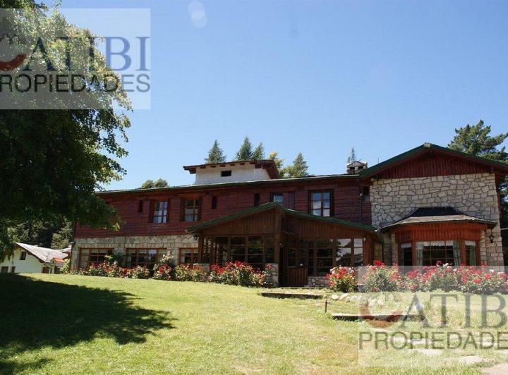 Hotel · 1300m² · 47 Ambientes