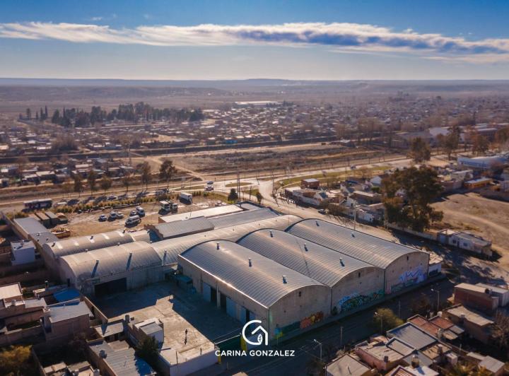 Bodega-Galpón · 5283m² · 22 Ambientes
