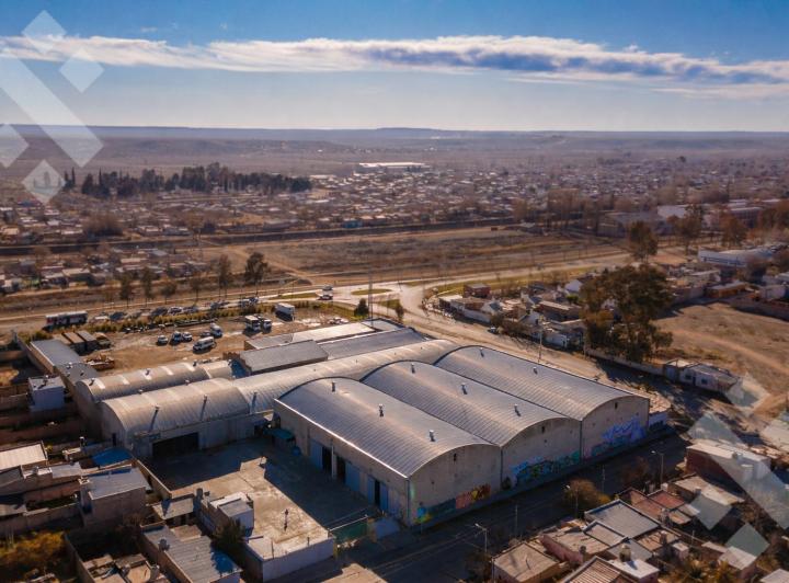 Bodega-Galpón · 5283m² · 22 Ambientes
