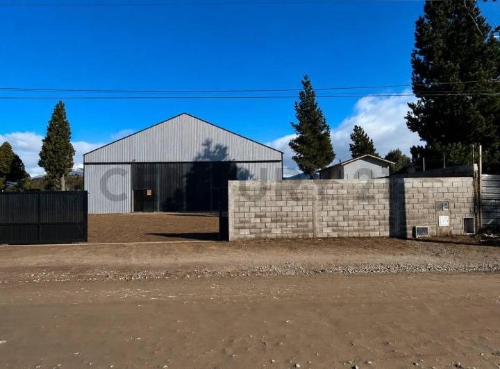 Oficina comercial · 396m²