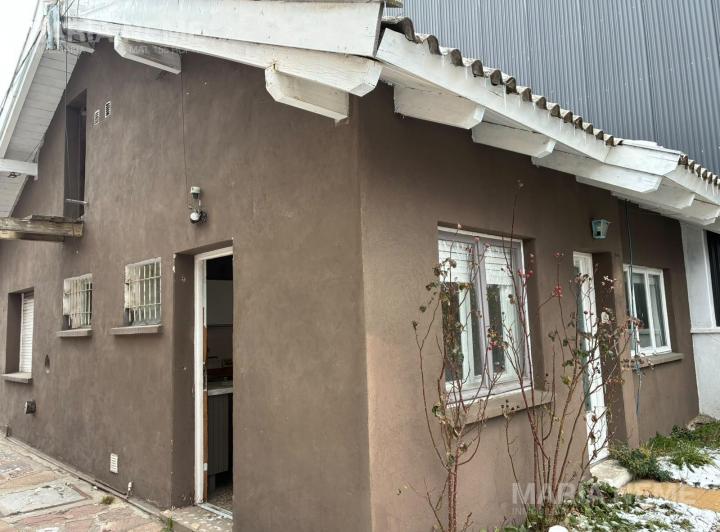 Local comercial · 90m² · 5 Ambientes