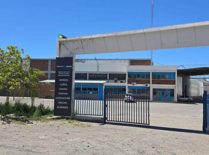 Bodega-Galpón · 800m² · 5 Cocheras