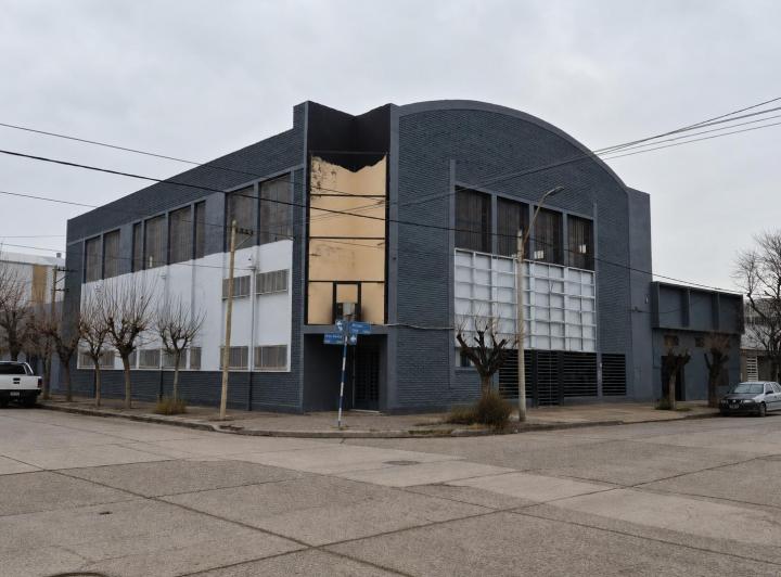 Bodega-Galpón · 900m² · 6 Ambientes