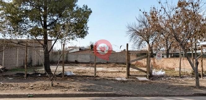 Terreno · 680m²